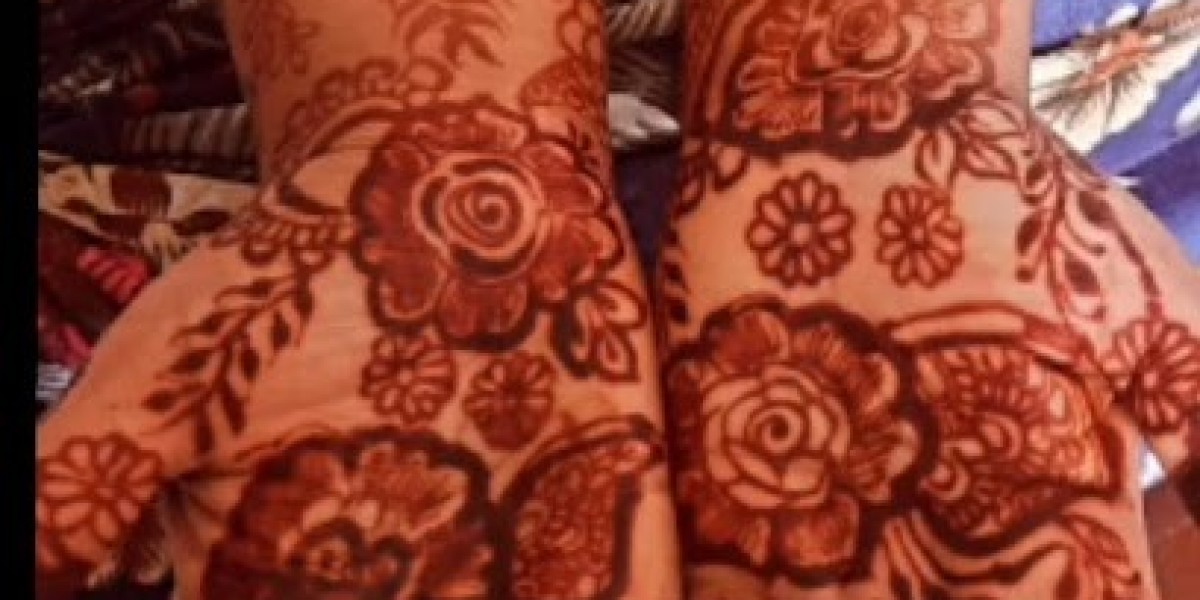 Discover Bangalore’s Top Mehndi Services for Stunning Hand Art